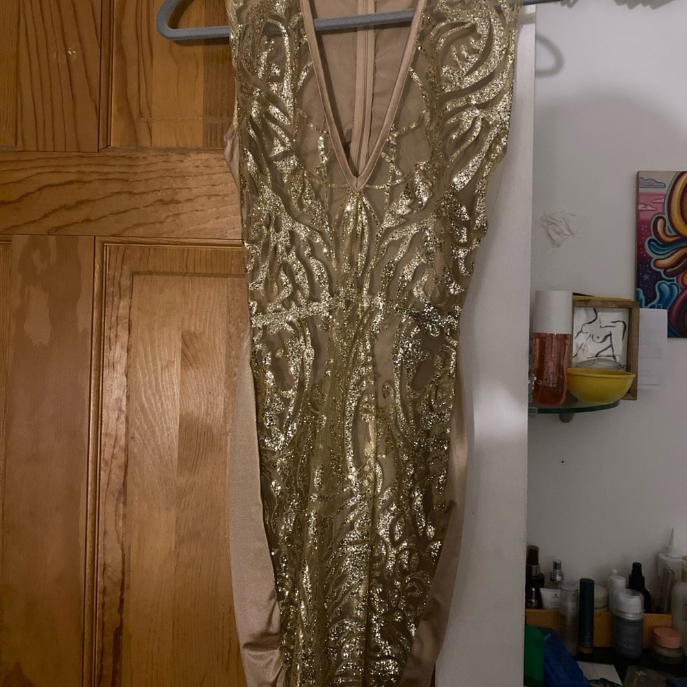 Elegant Gold Sequin Dress
